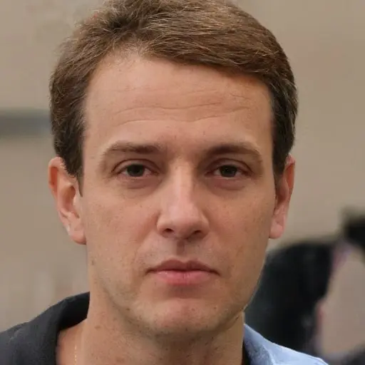 Photo of Максим Л., reviewer